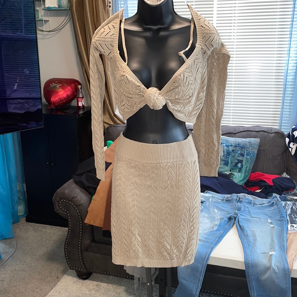 Sweater Skit Set